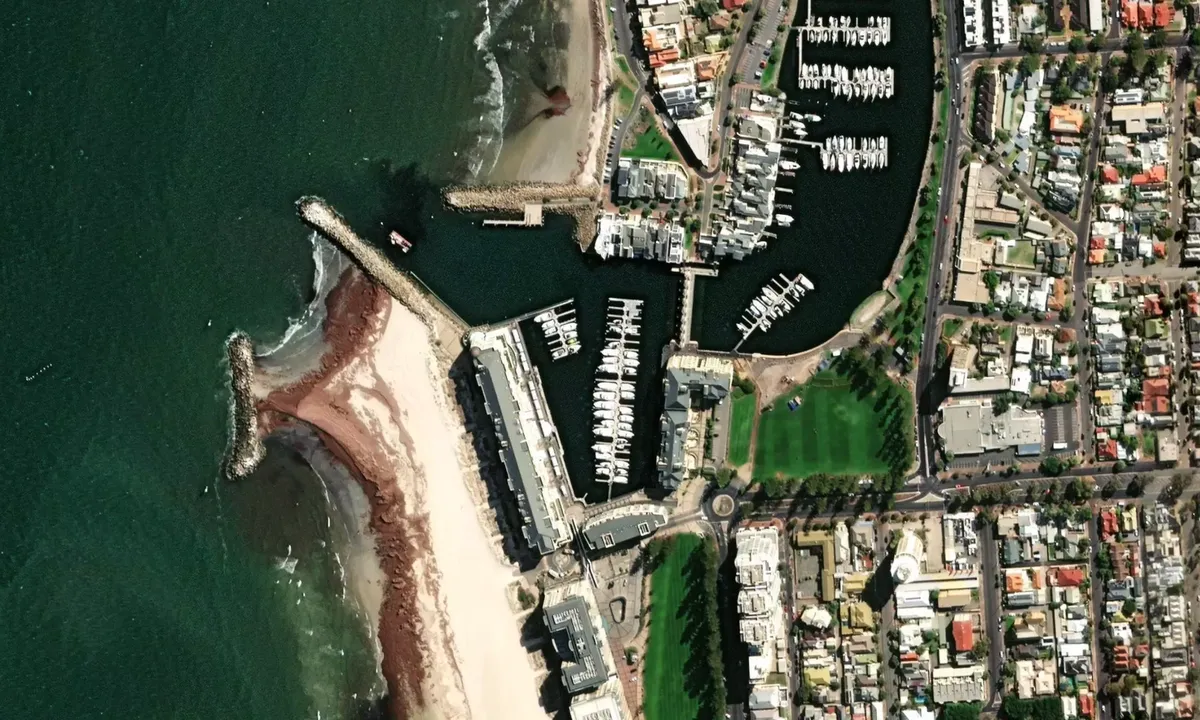 Flyfoto av Holdfast Shores Marina