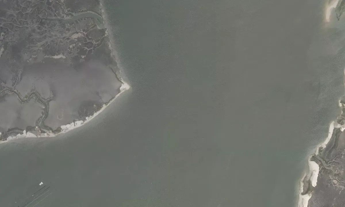 Satelite image of Hole