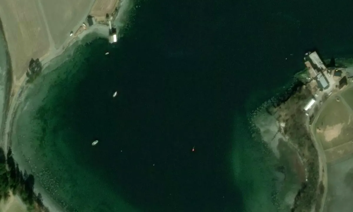 Satelite image of Holmbukta - Ekne