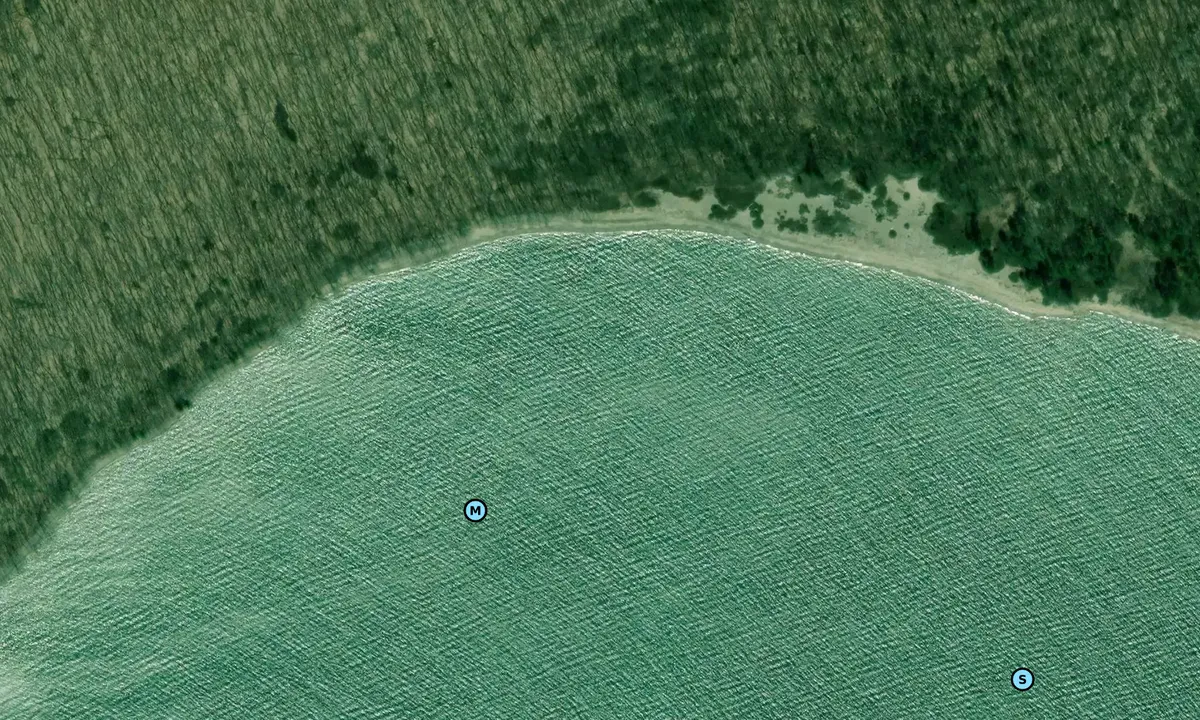 Satelite image of Hope Island - South Beach