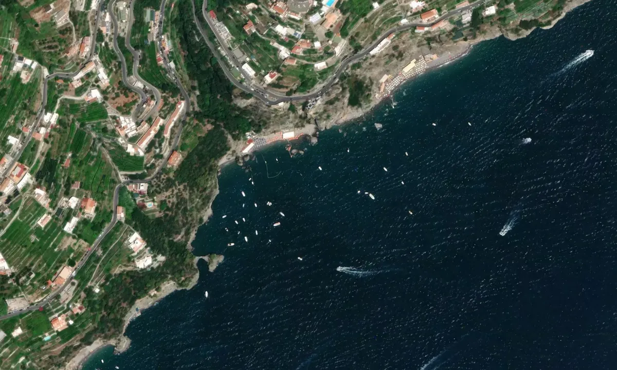 Flyfoto av Il faro Amalfi