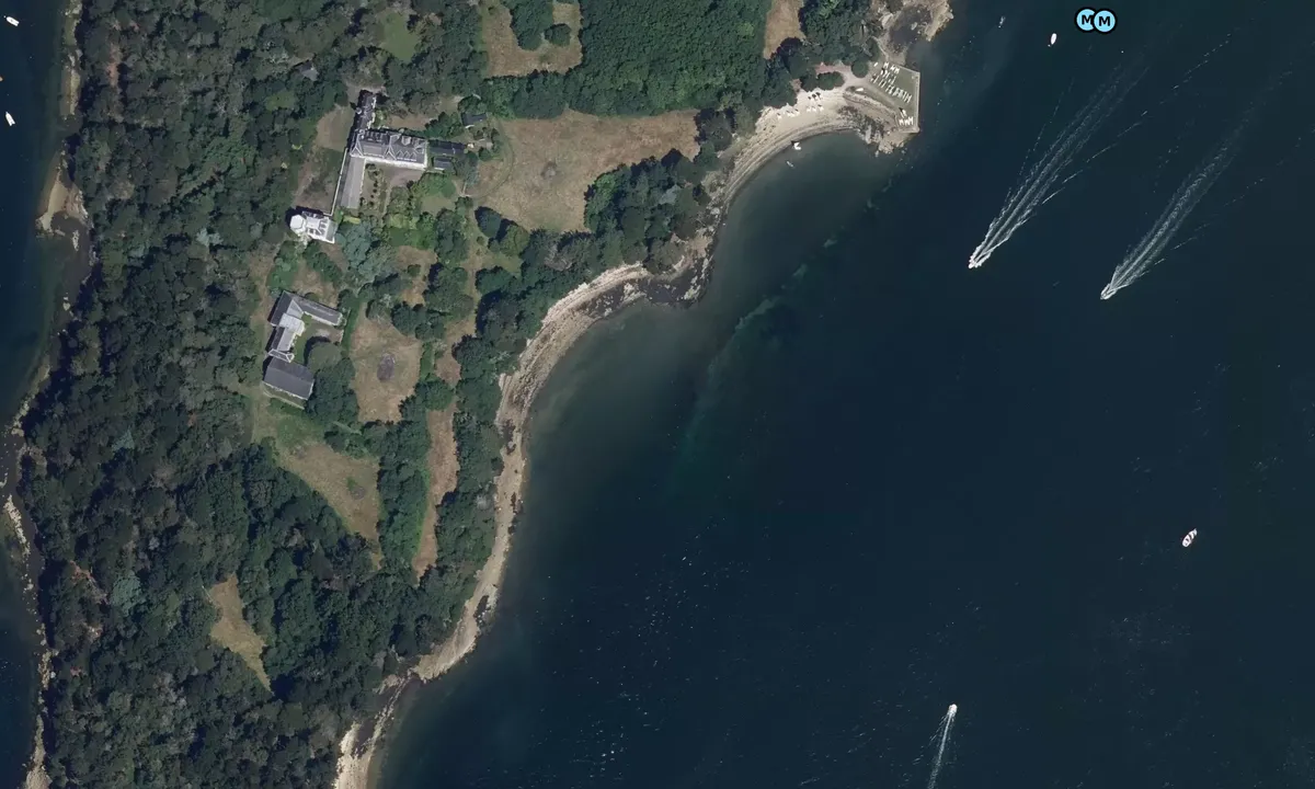 Satelite image of Île Berder - Larmor-Baden