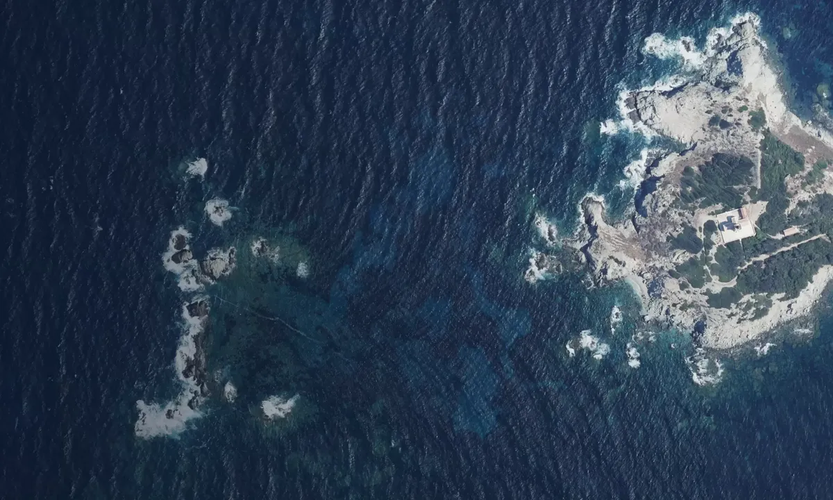 Satelite image of Île du Grand Rouveau Ouest