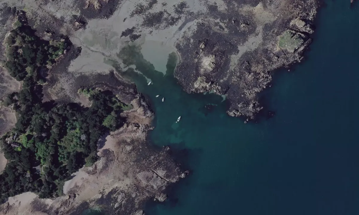 Flyfoto av Île Logodec