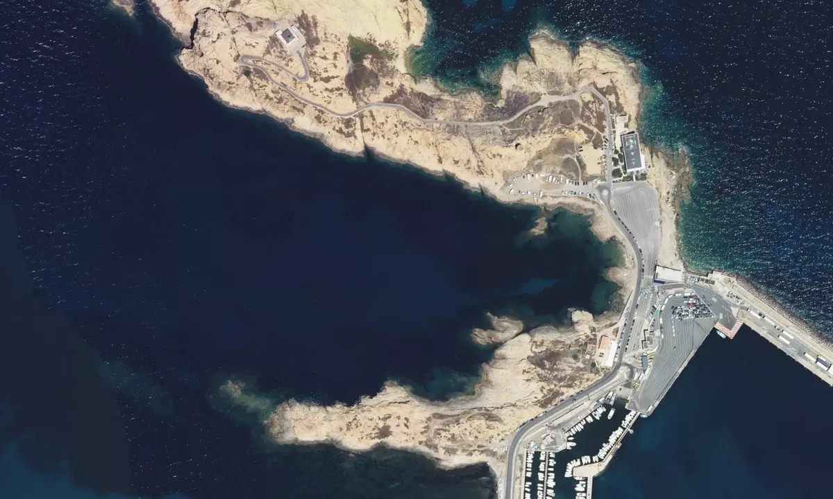 Flyfoto av Île Rousse ouest
