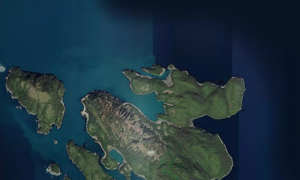 Flyfoto av Inian Cove (northeast)