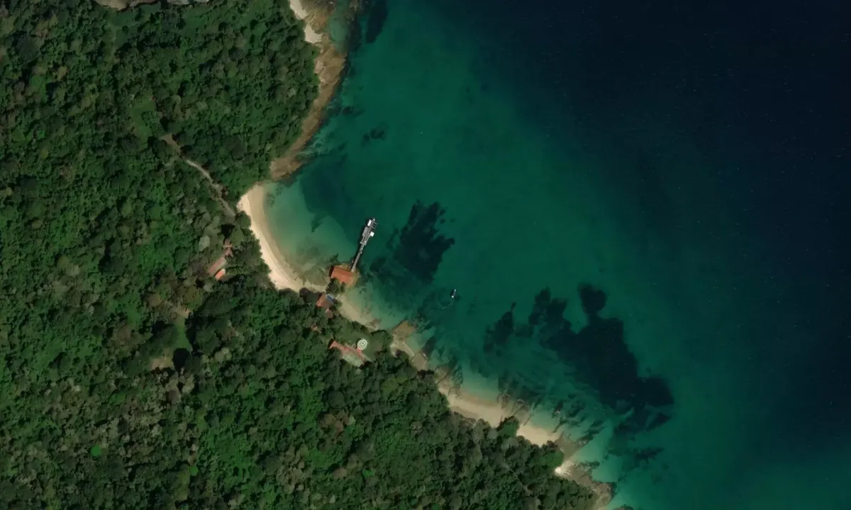 Satelite image of Isla Pacheca 1