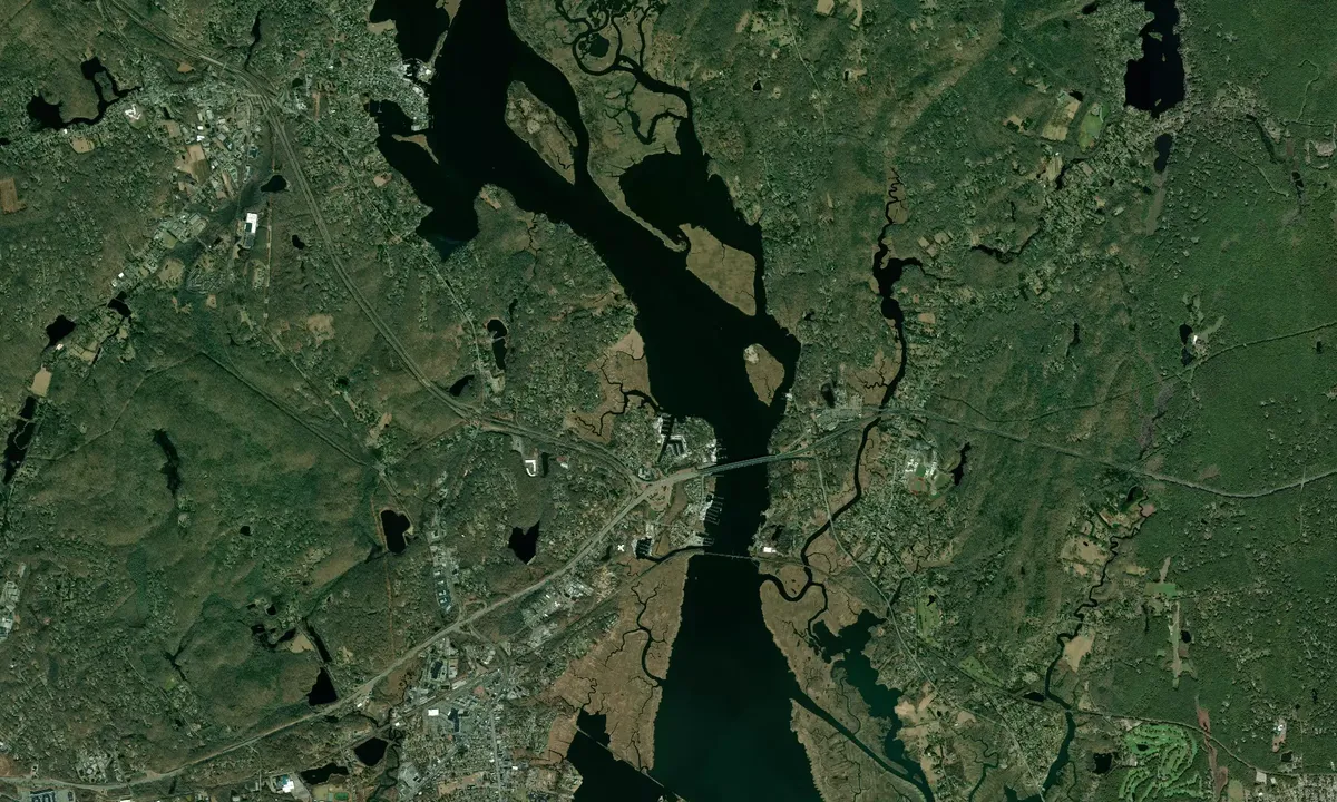 Flyfoto av Island Cove Marina