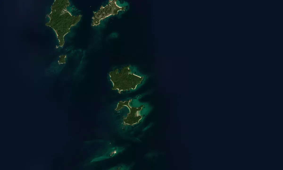 Flyfoto av Islas Chapera/Mogo Mogo