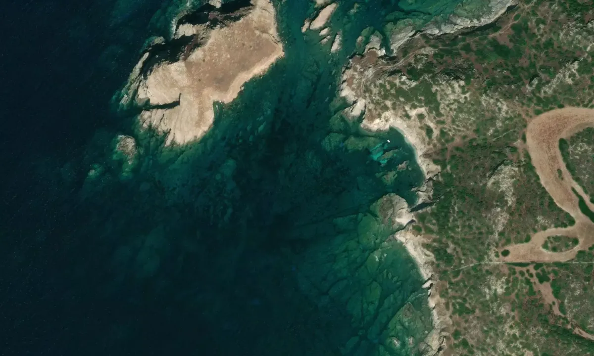 Flyfoto av Isola dei Porri 1