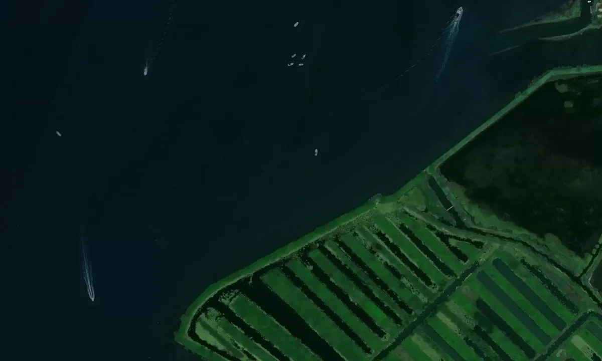 Flyfoto av Isola Ravaiarina