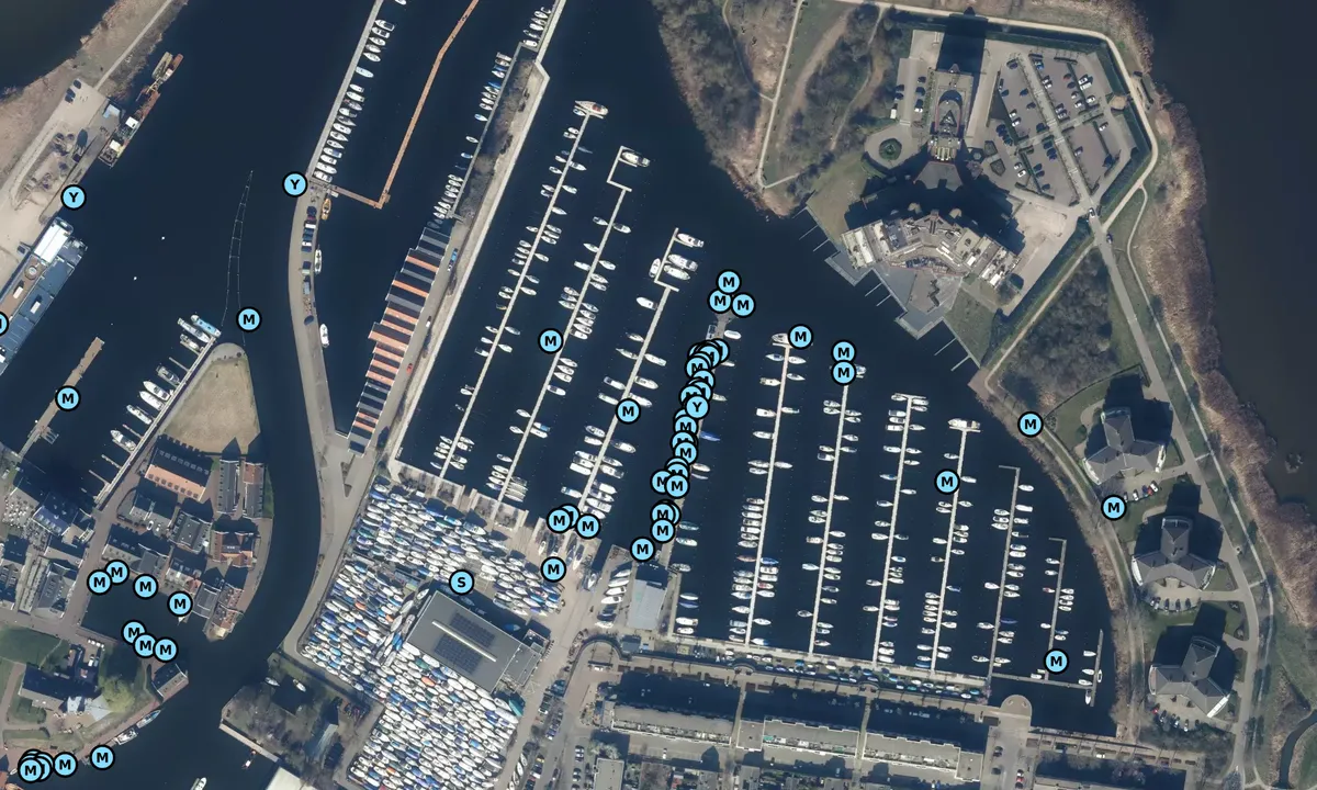 Satelite image of Jachthaven 't Huizerhoofd