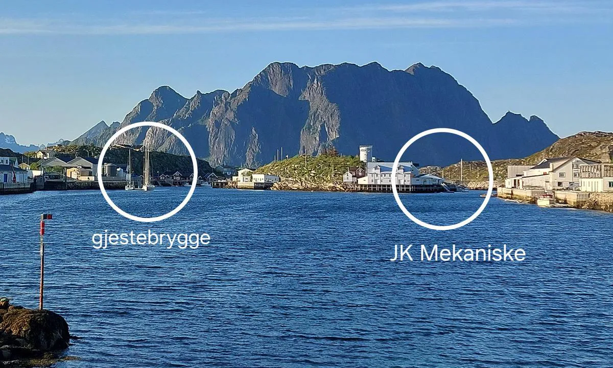 Water is only available at the second ponton of the JK Mekaniske mooring.