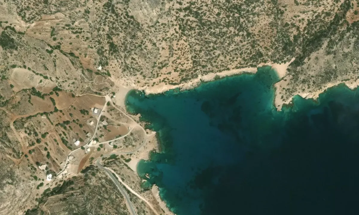 Flyfoto av Kalotaritissa Bay
