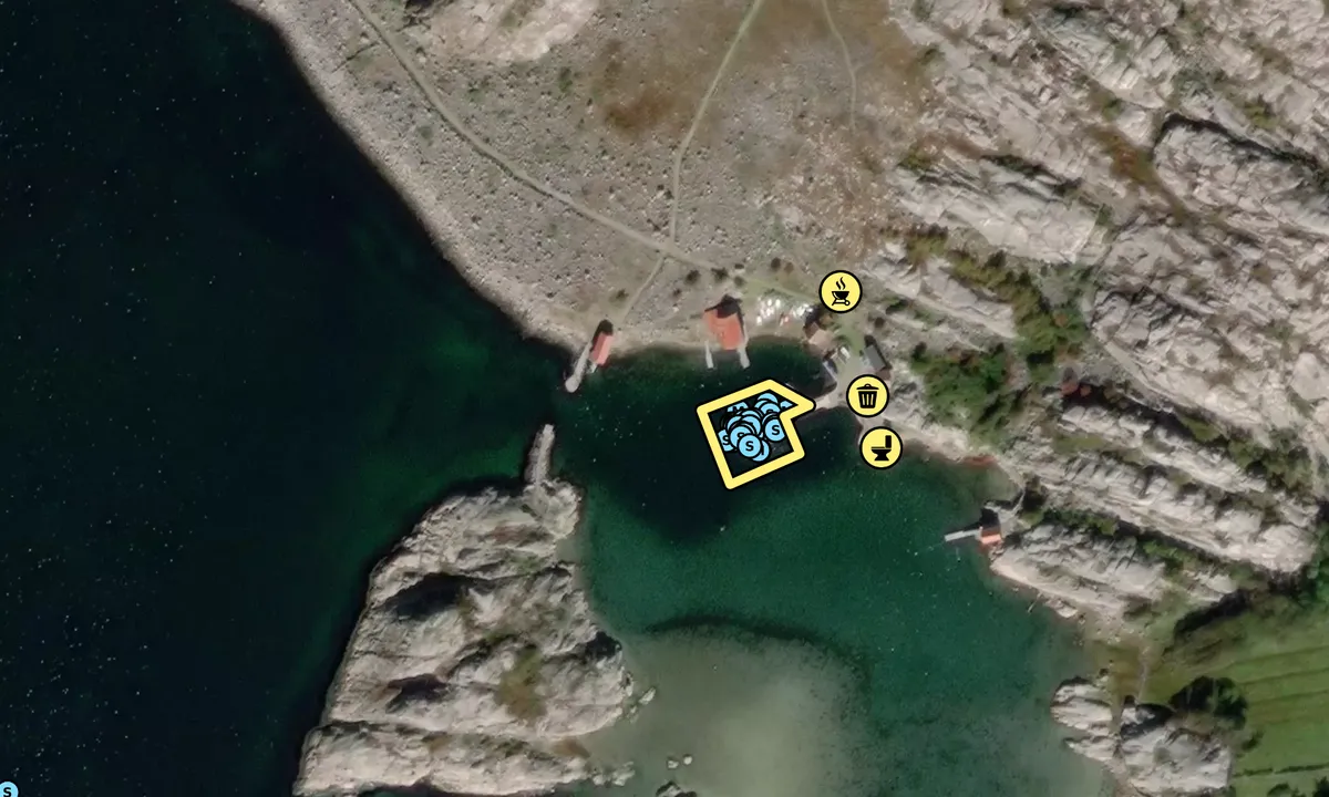 Satelite image of Kalvön Fiskehamn