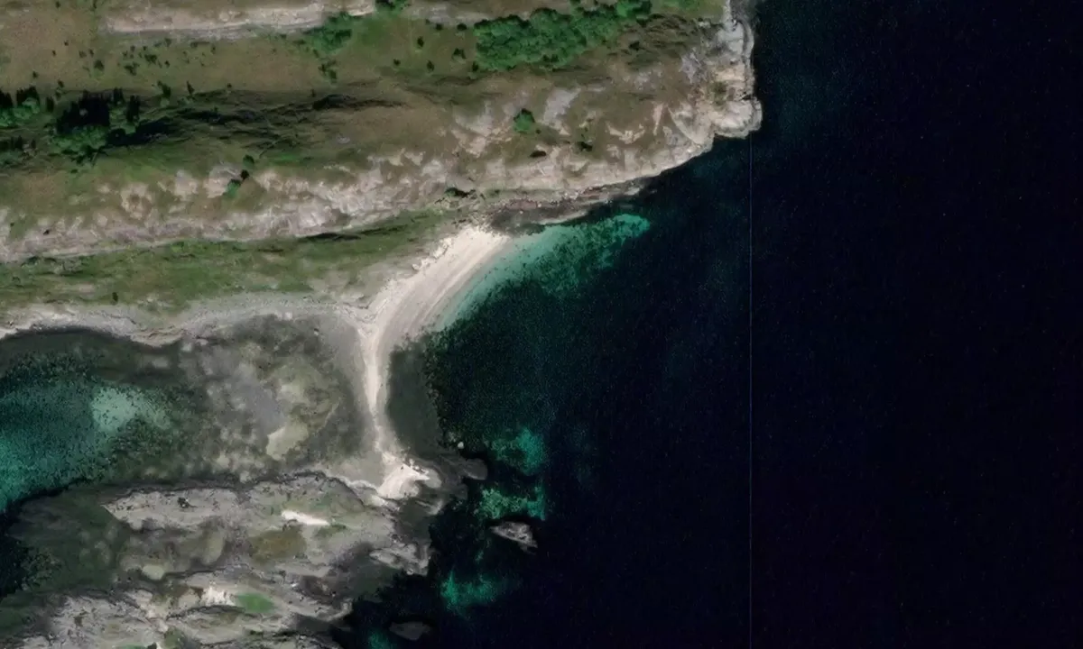 Satelite image of Kalvøydraget