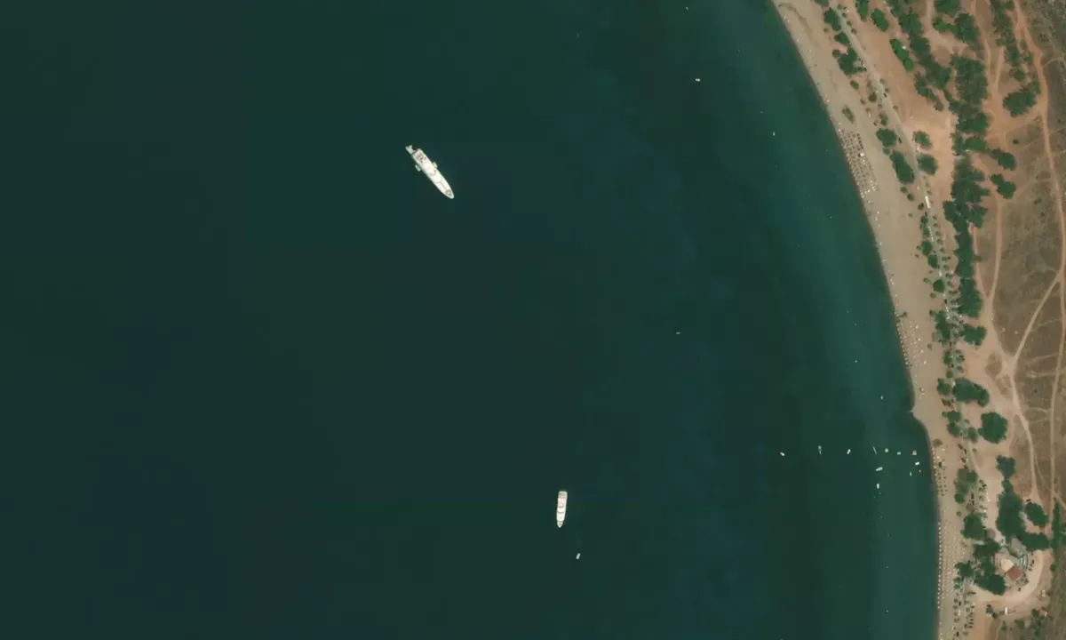 Flyfoto av Karathona Bay