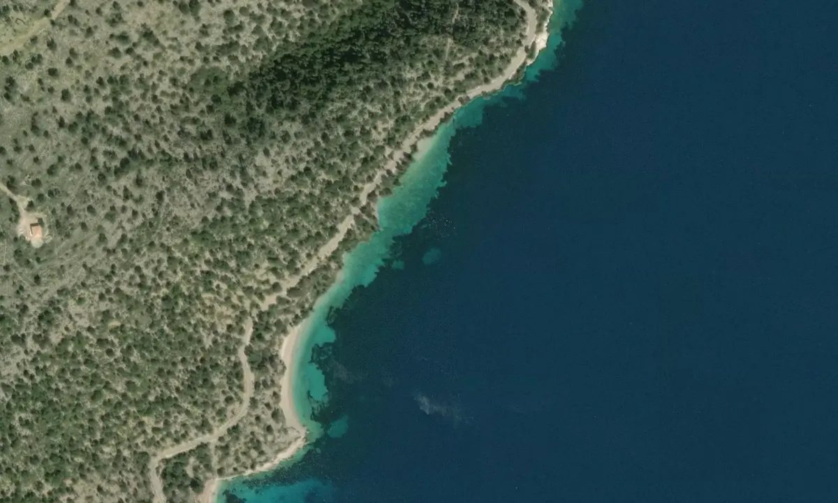 Flyfoto av Kastos Ouest