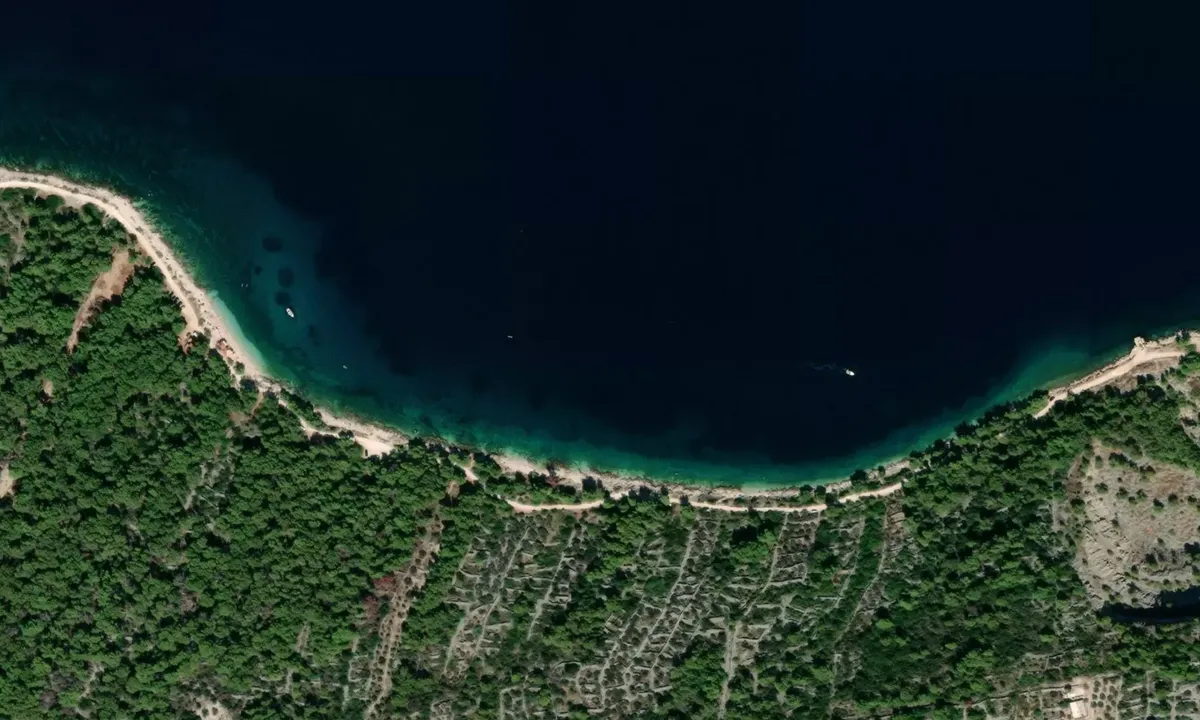 Flyfoto av Kava beach