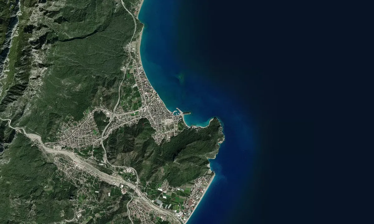 Flyfoto av Kemer 1