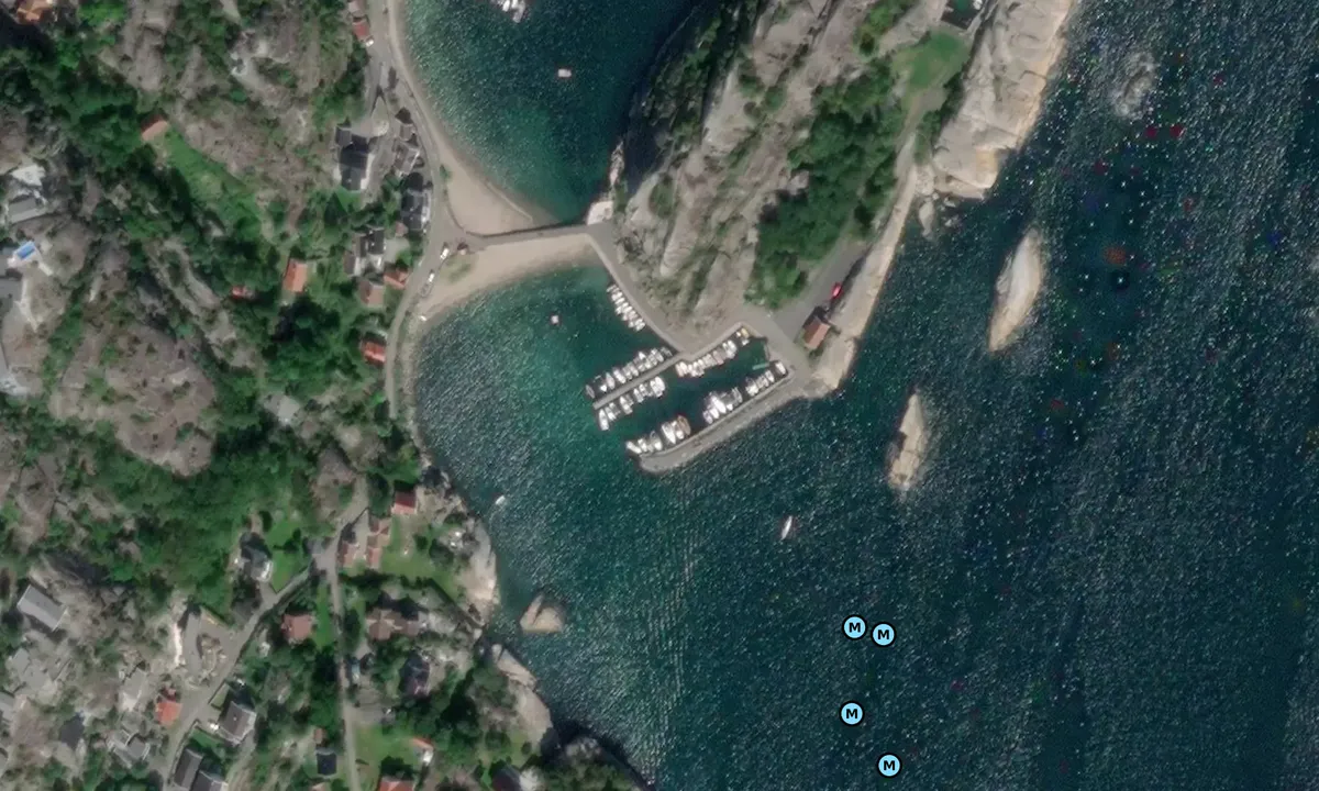 Satelite image of Kjerringvik Vel og Båthavn