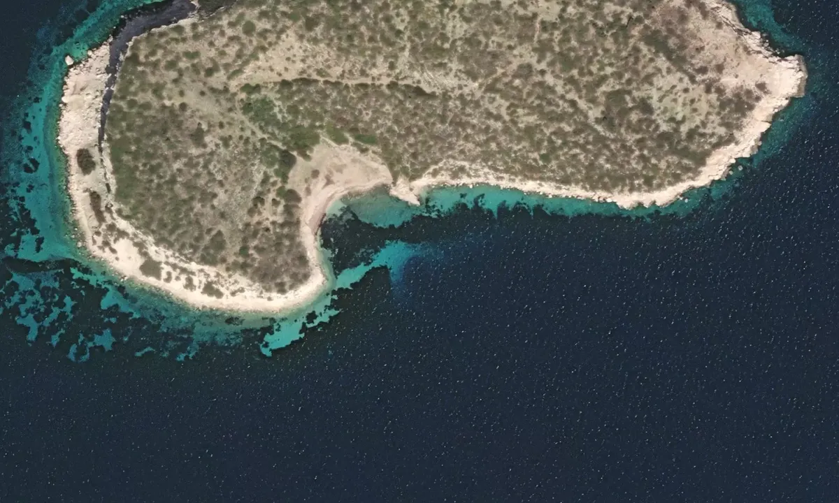 Satelite image of Kleopatra Beach
