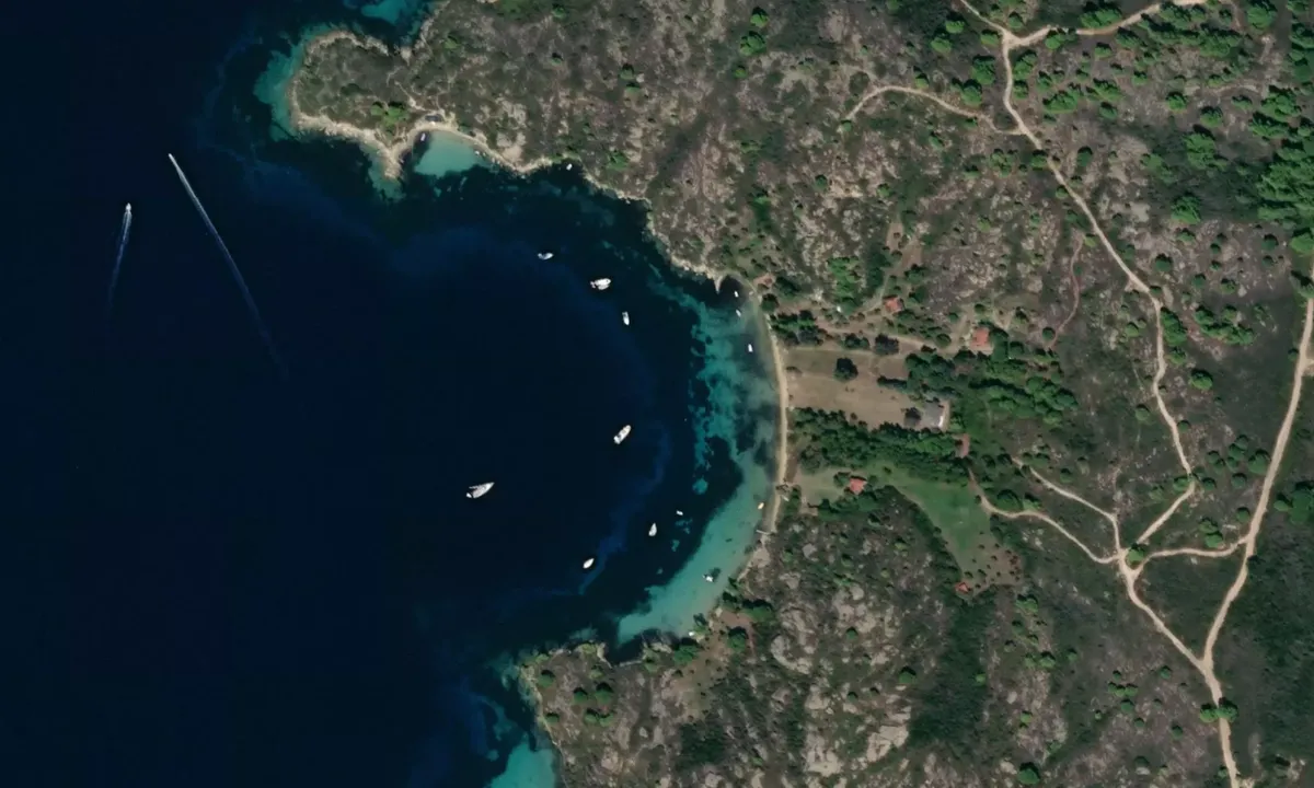 Flyfoto av Kod Bora