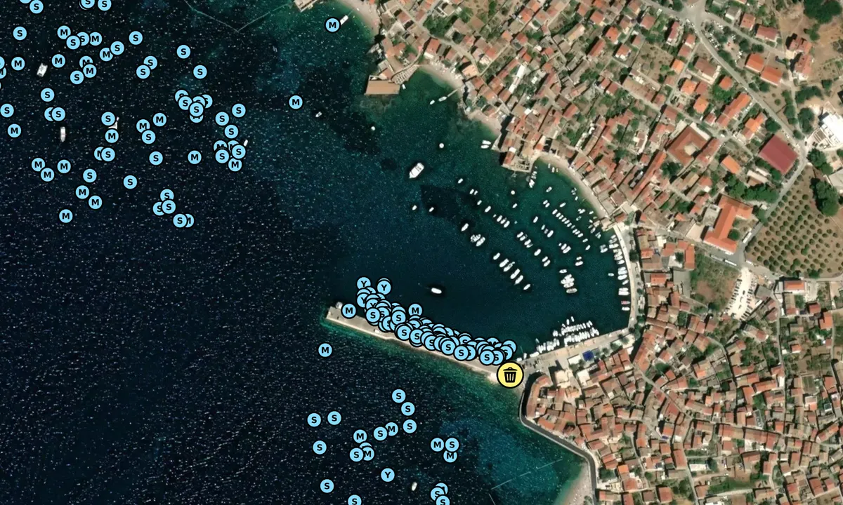 Satelite image of Komiža Town Quay