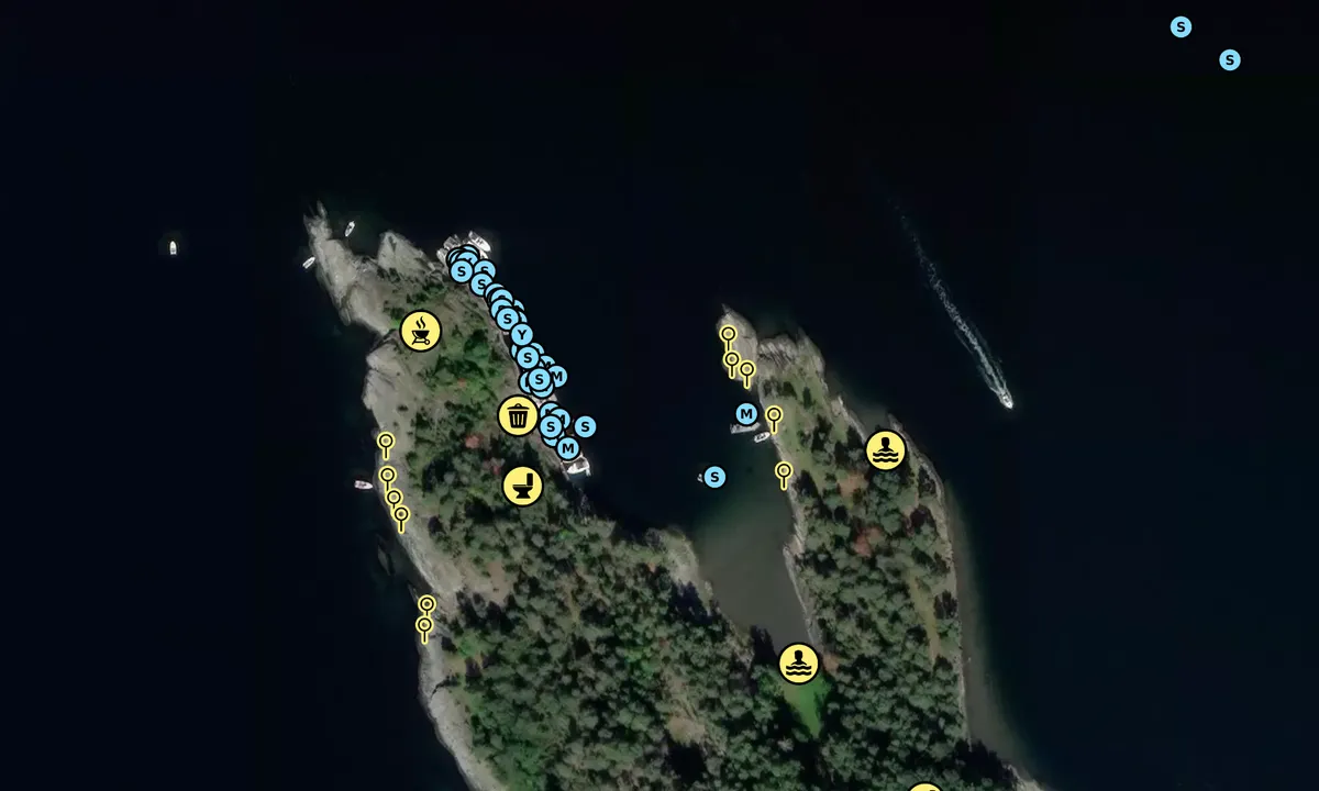 Satelite image of Kommersøya Nord
