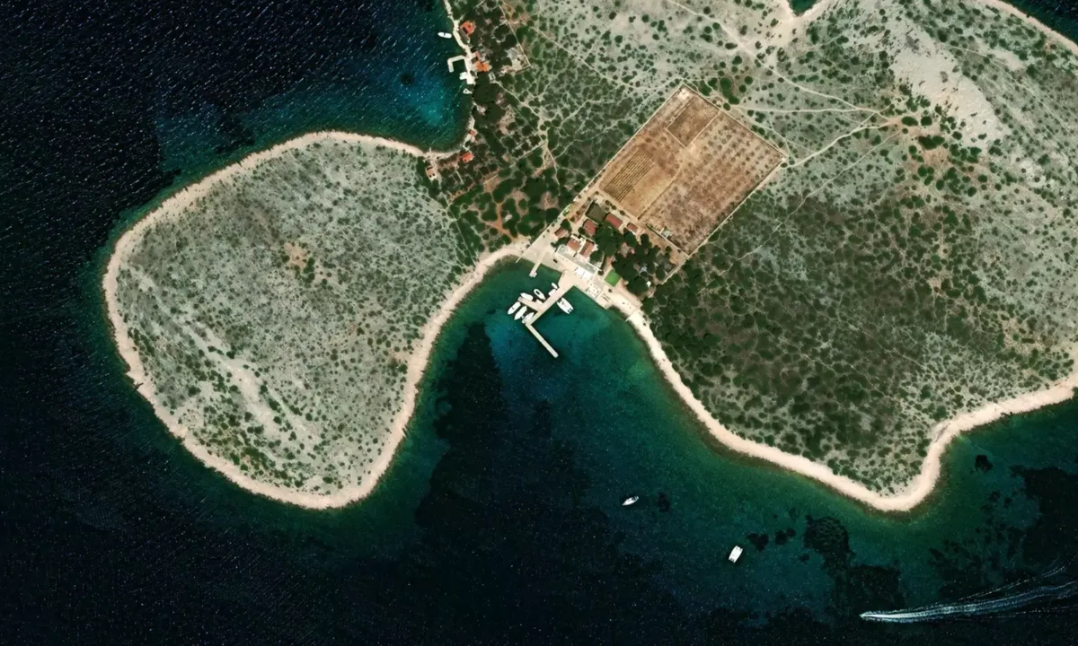 Flyfoto av Konoba Žakan