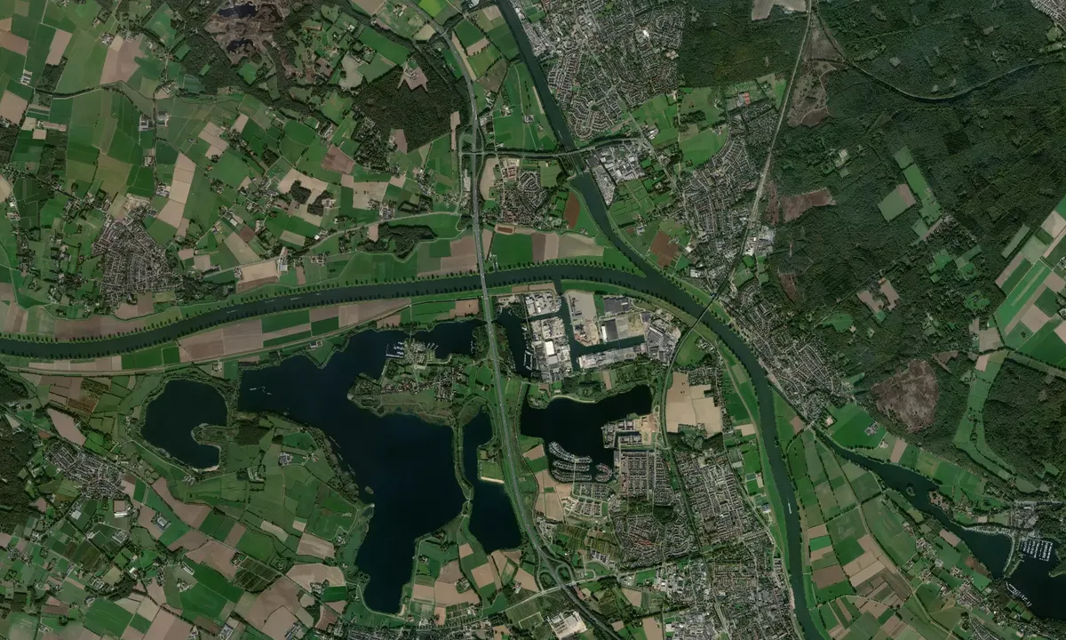 Flyfoto av Kraaijenbergse Watersport Marina
