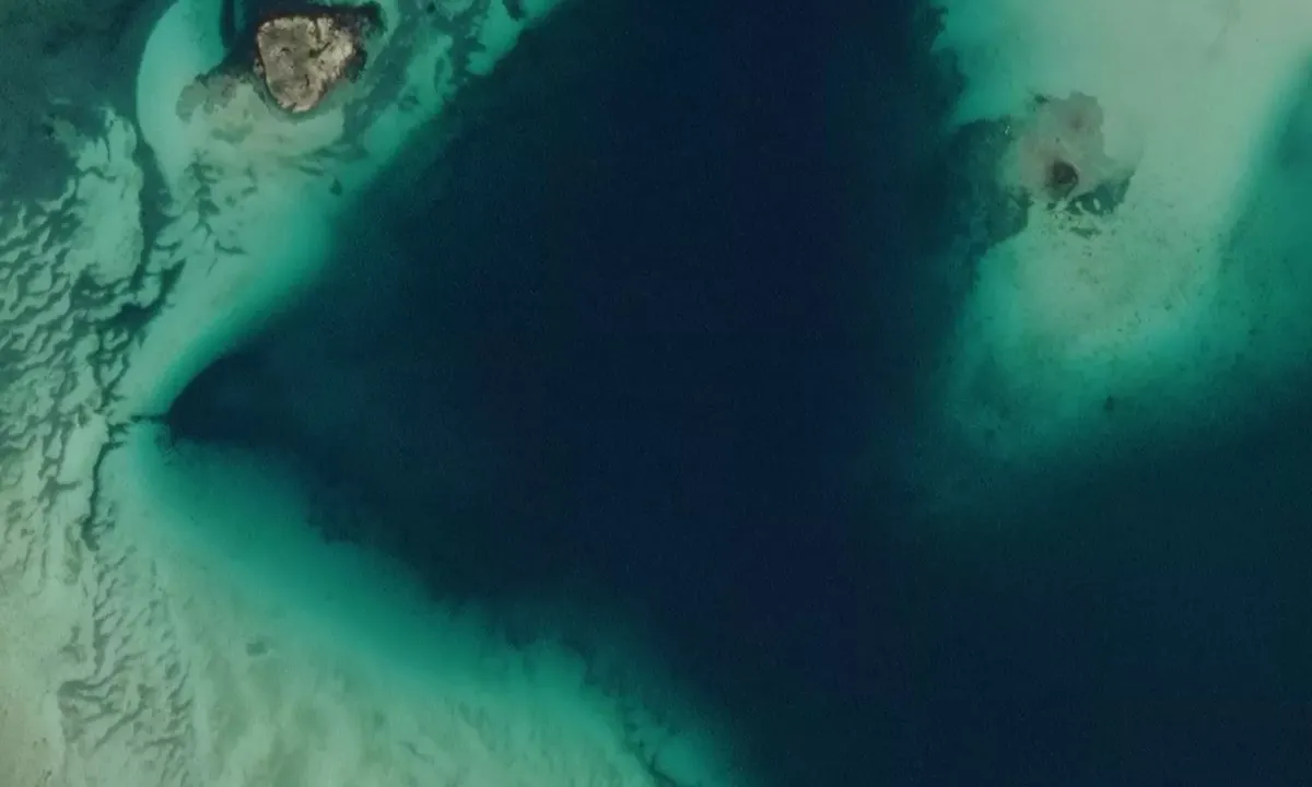 Satelite image of Krøttøya