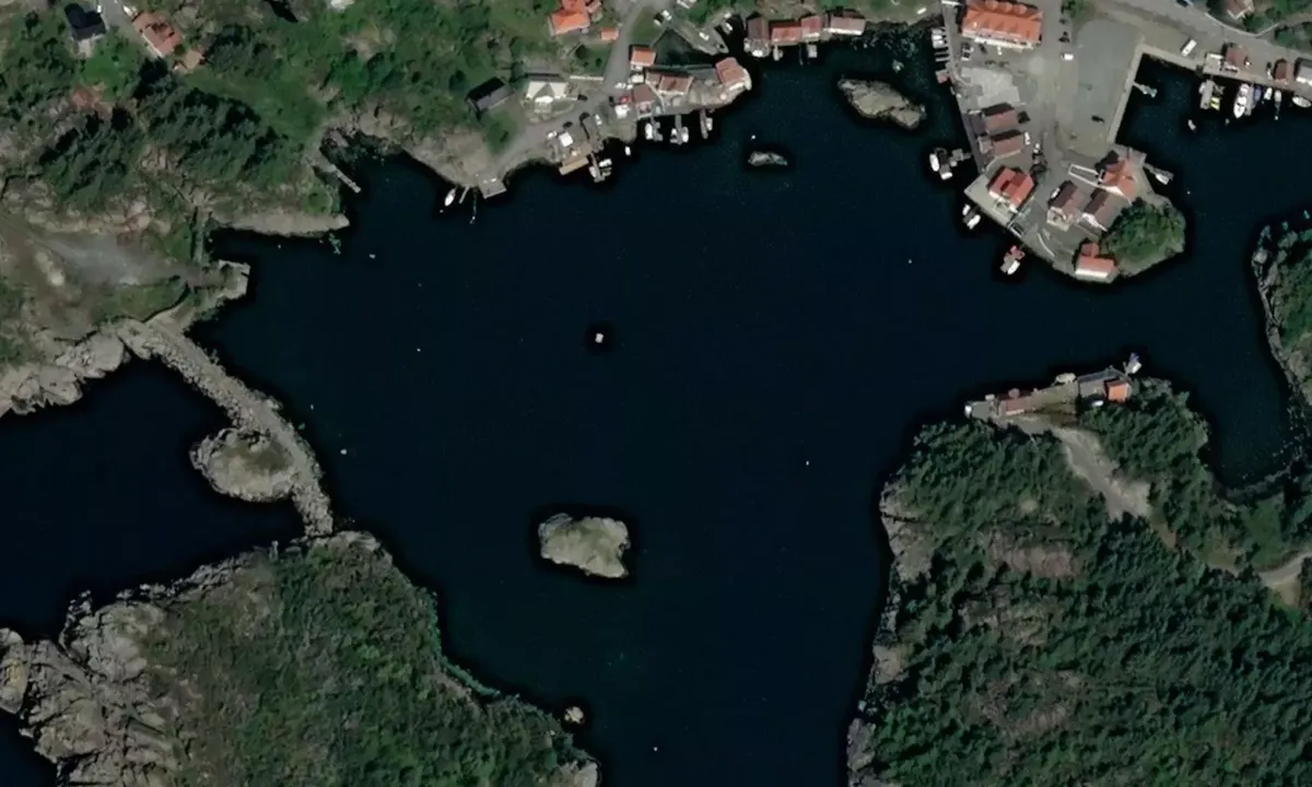 Satelite image of Kvalavågen
