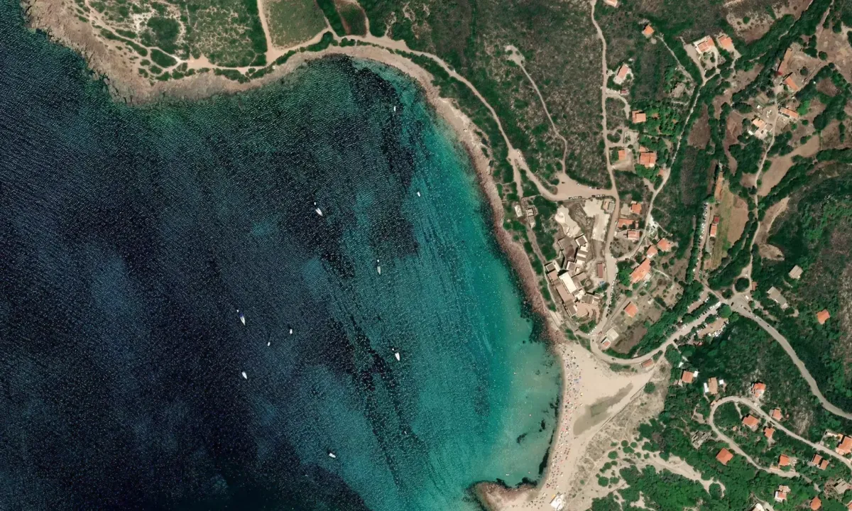 Flyfoto av La Caletta 1
