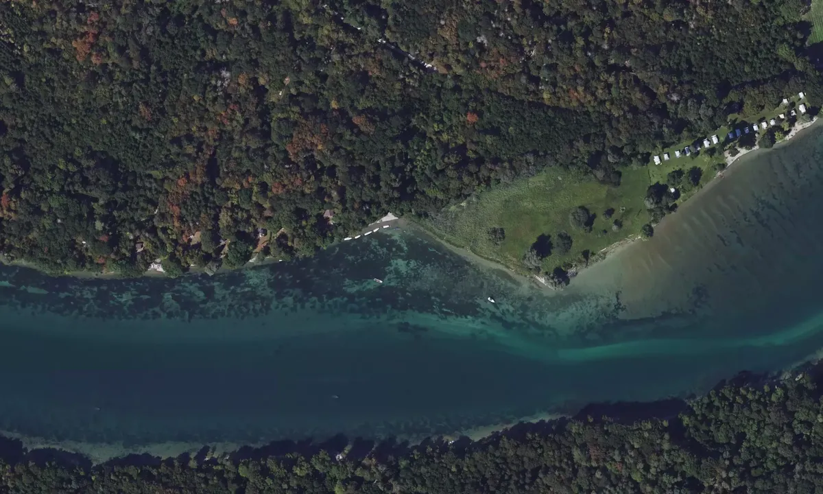 Satelite image of Laag