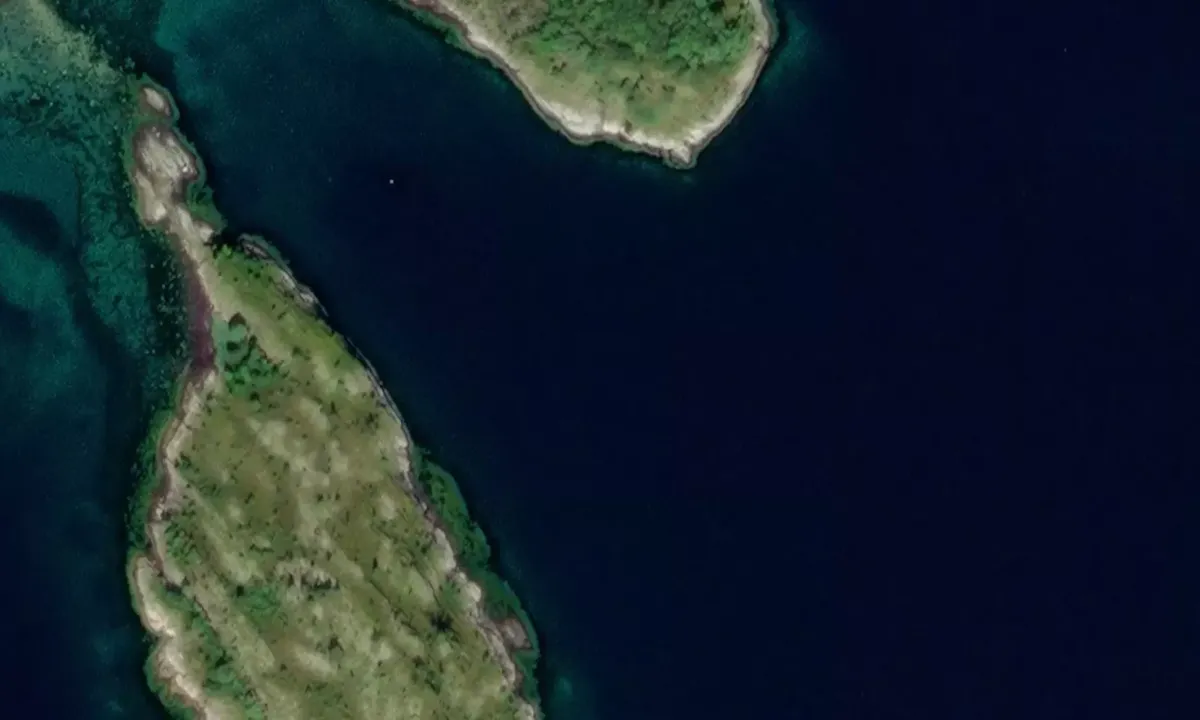 Satelite image of Lamøya