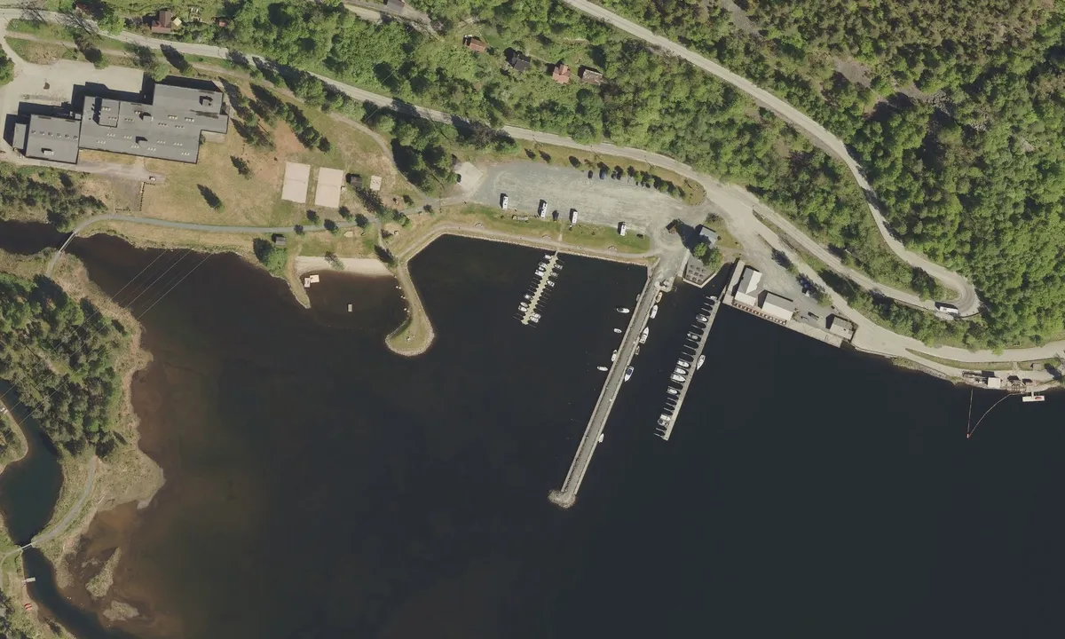 Flyfoto av Lastein Båthavn - Dalen