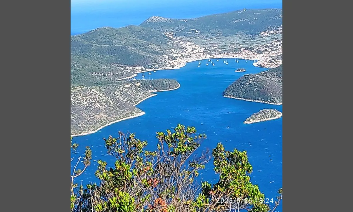 Lazareto: Vathy bay