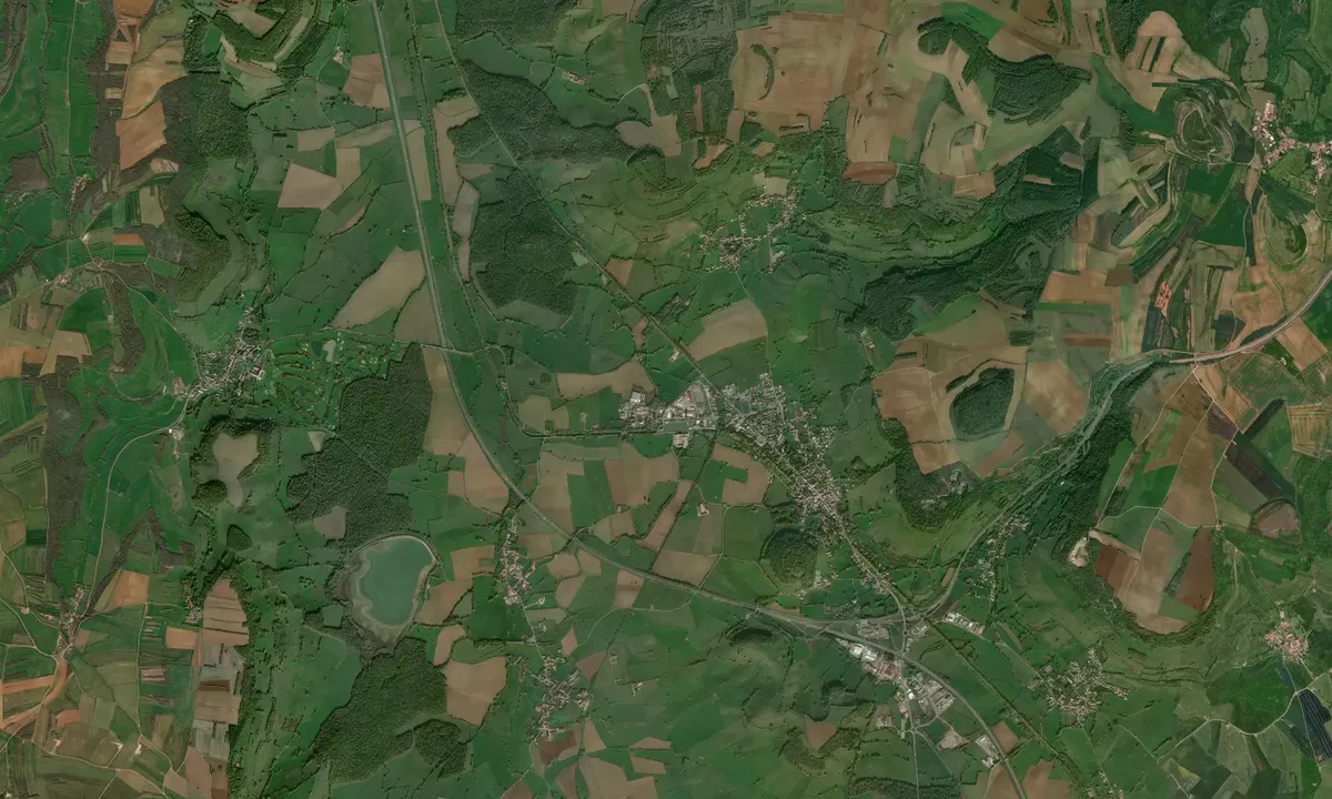 Flyfoto av Le Bassin Pouilly en Auxois
