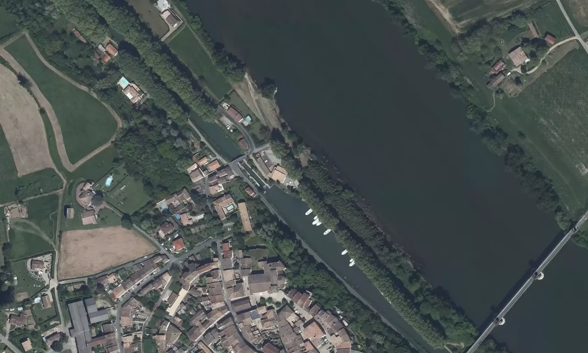 Satelite image of Le Mas d Agenais