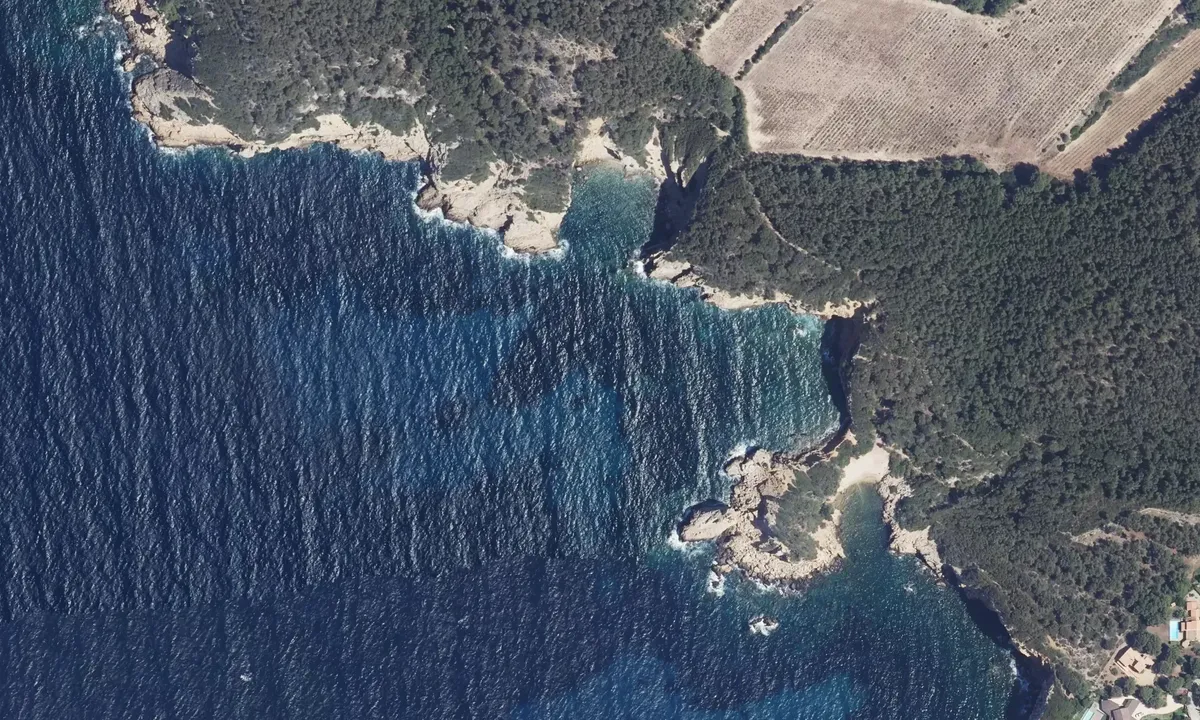 Satelite image of Le Resquilladou