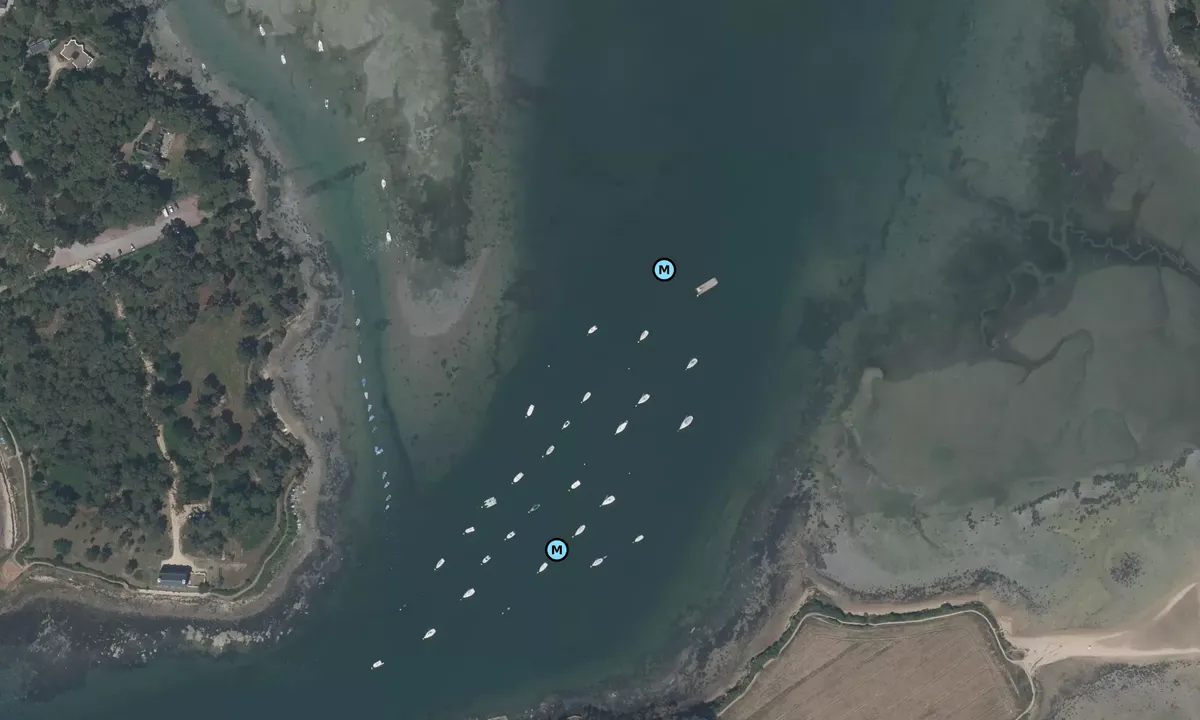 Satelite image of Les Sept îles - Baden