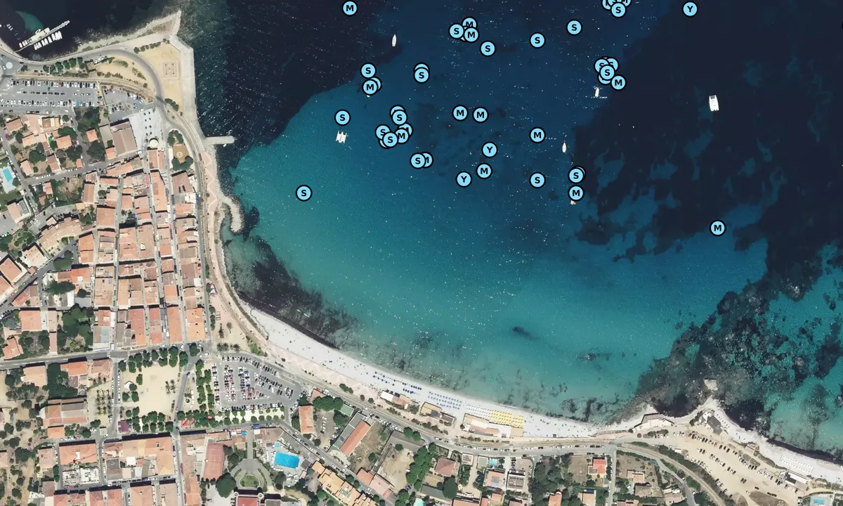 Satelite image of L'Île Rousse