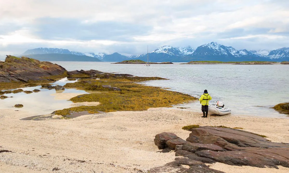 Strandhogg på Lille Haukøy.