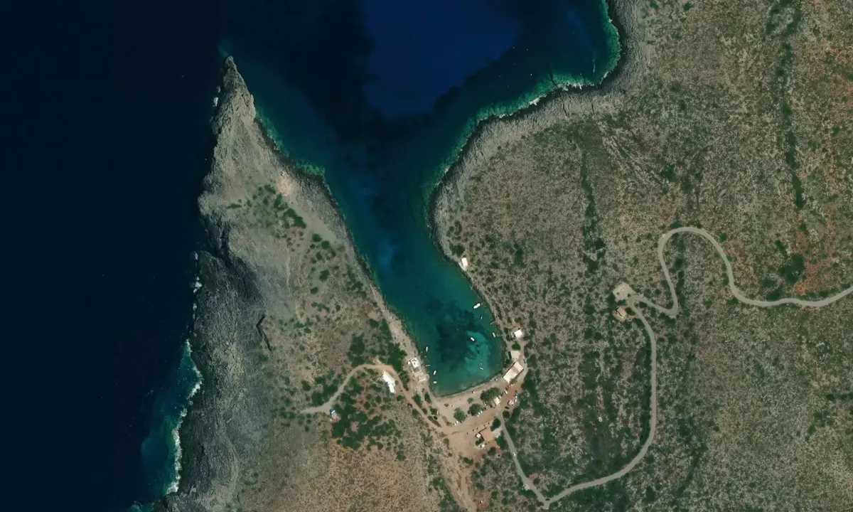 Satelite image of Limnionas