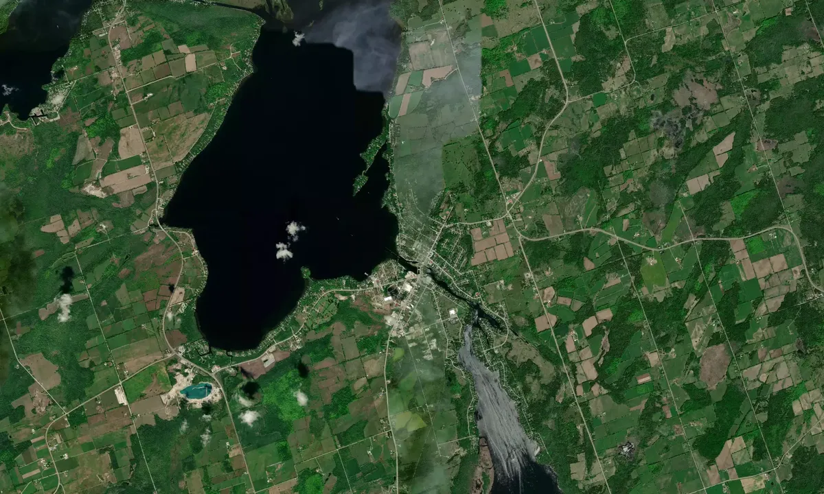 Flyfoto av Lock 34 Fenelon Falls, Parks Canada