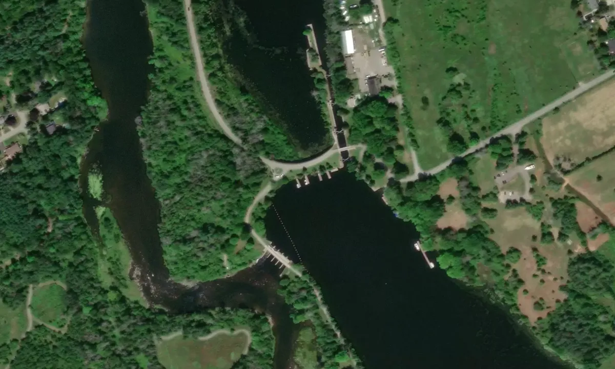 Flyfoto av Long Island Upper Lock Wall