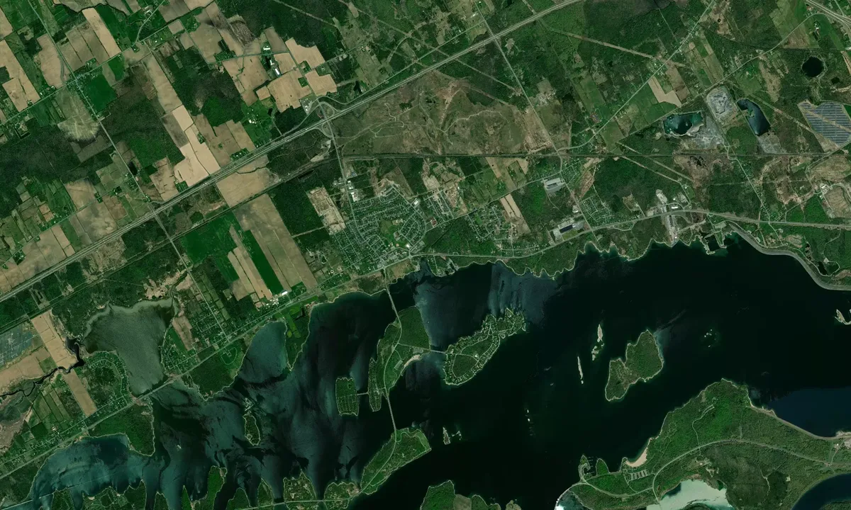 Flyfoto av Long Sault Marina