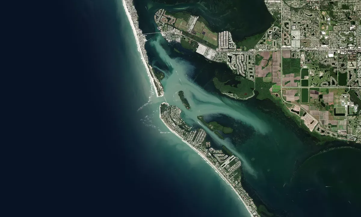 Flyfoto av Longboat Key Town Dock