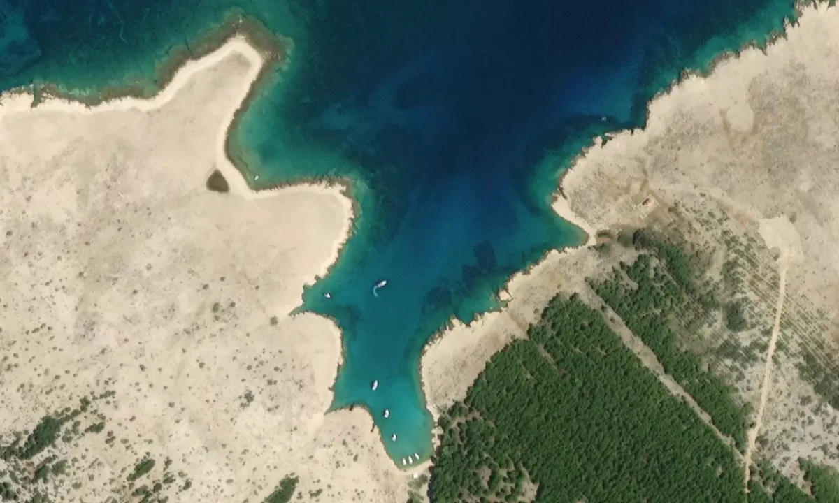 Satelite image of Lopar